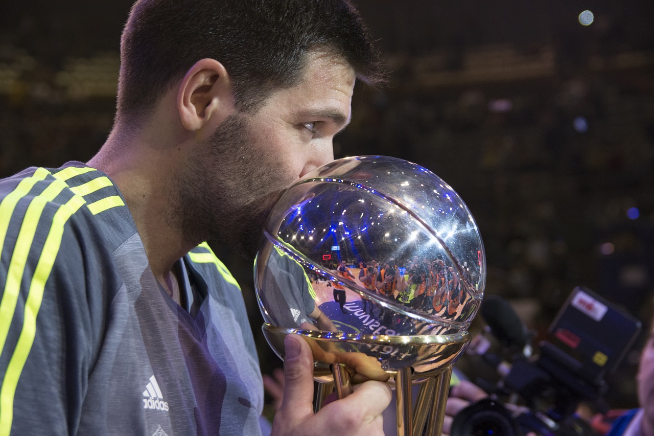 Finalmente, ele foi o homem do jogo após vencer
