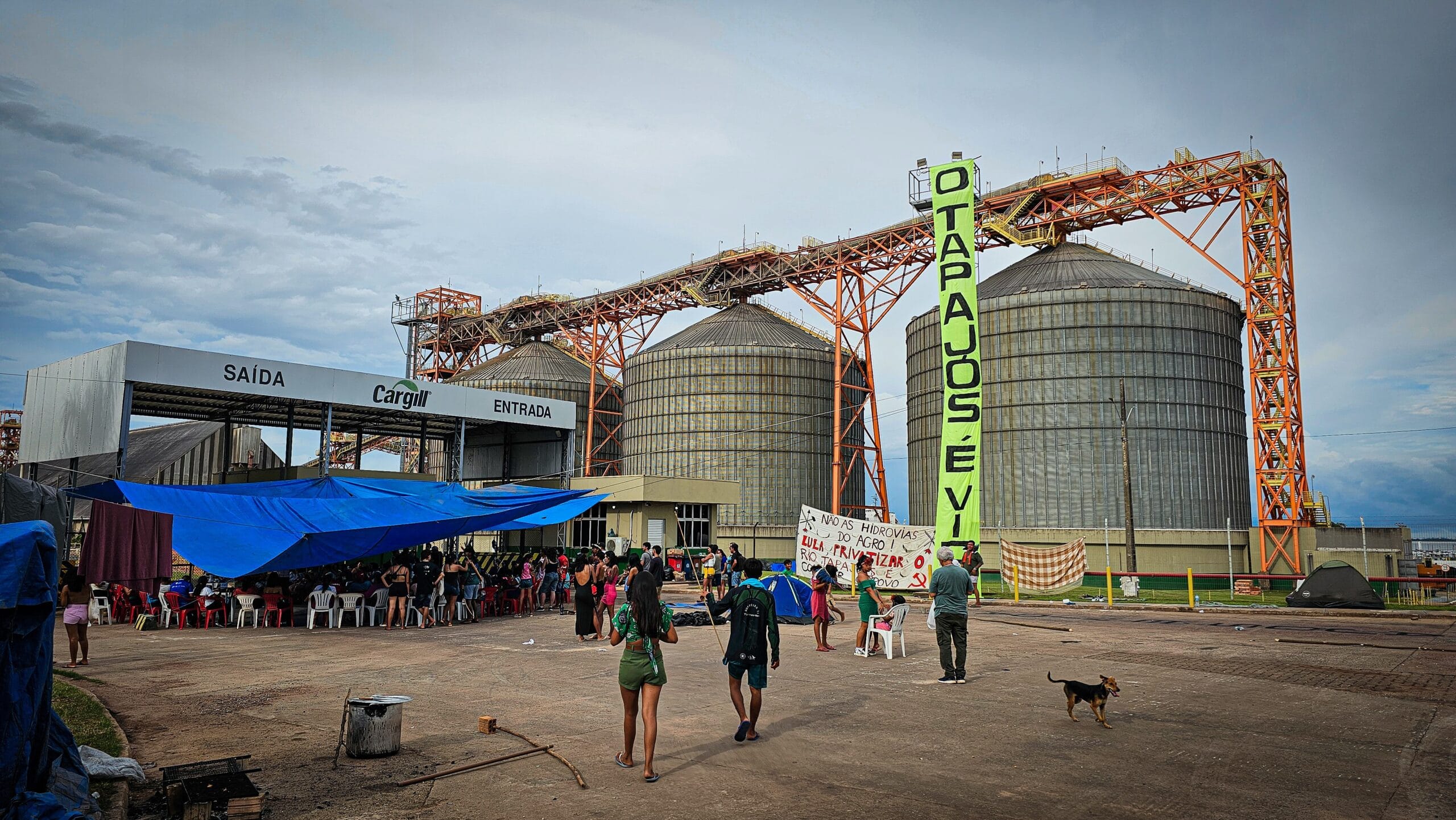 Indígenas ocupam sede da Cargill em Santarém em protesto contra projeto de dragagem no