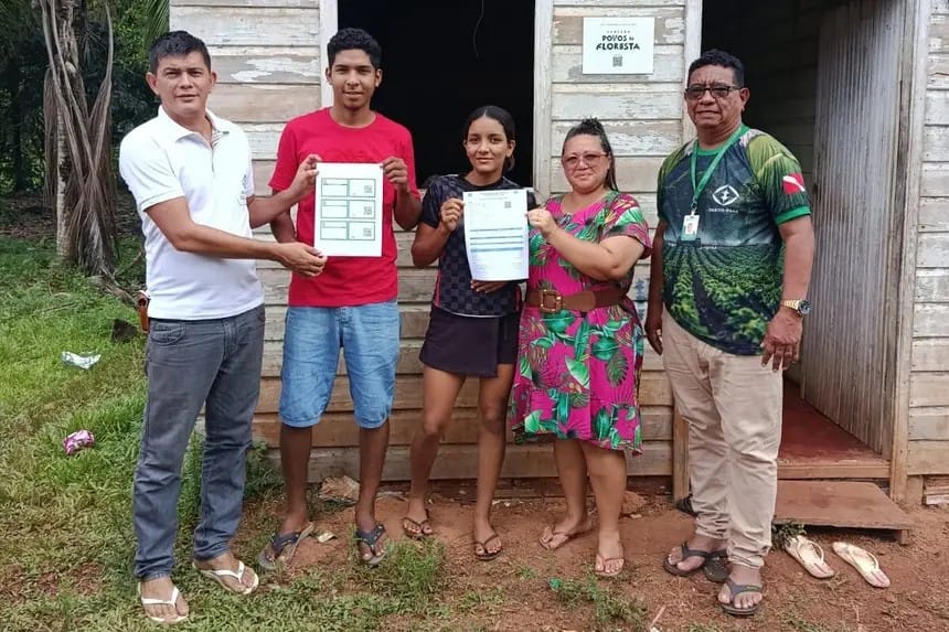 Emissão do CAF para extrativistas de castanha-do-pará em Almeirim