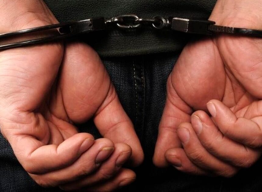 Homem preso por homicídio ao tentar embarcar em aeroporto de Santarém