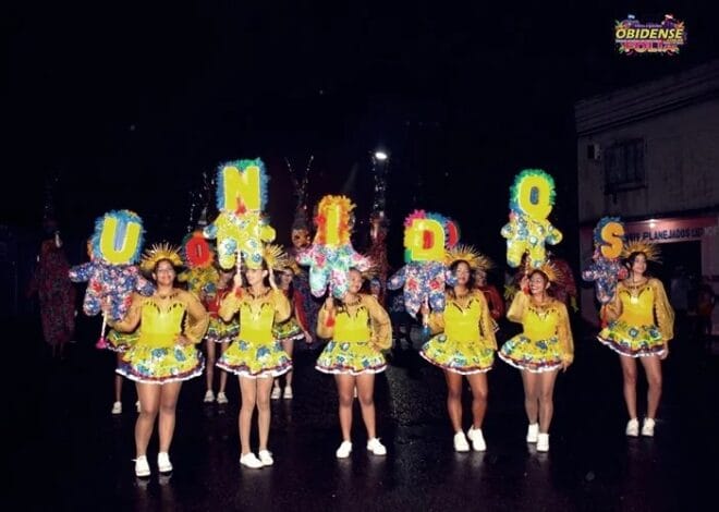 Unidos do Morro brilha no Carnapauxis 2026 apesar da chuva