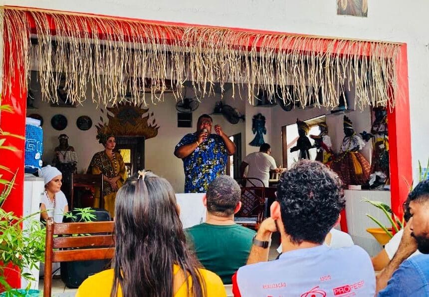 O Terreiro Ensina: Diálogo entre saberes acadêmicos e fé no combate ao racismo religioso