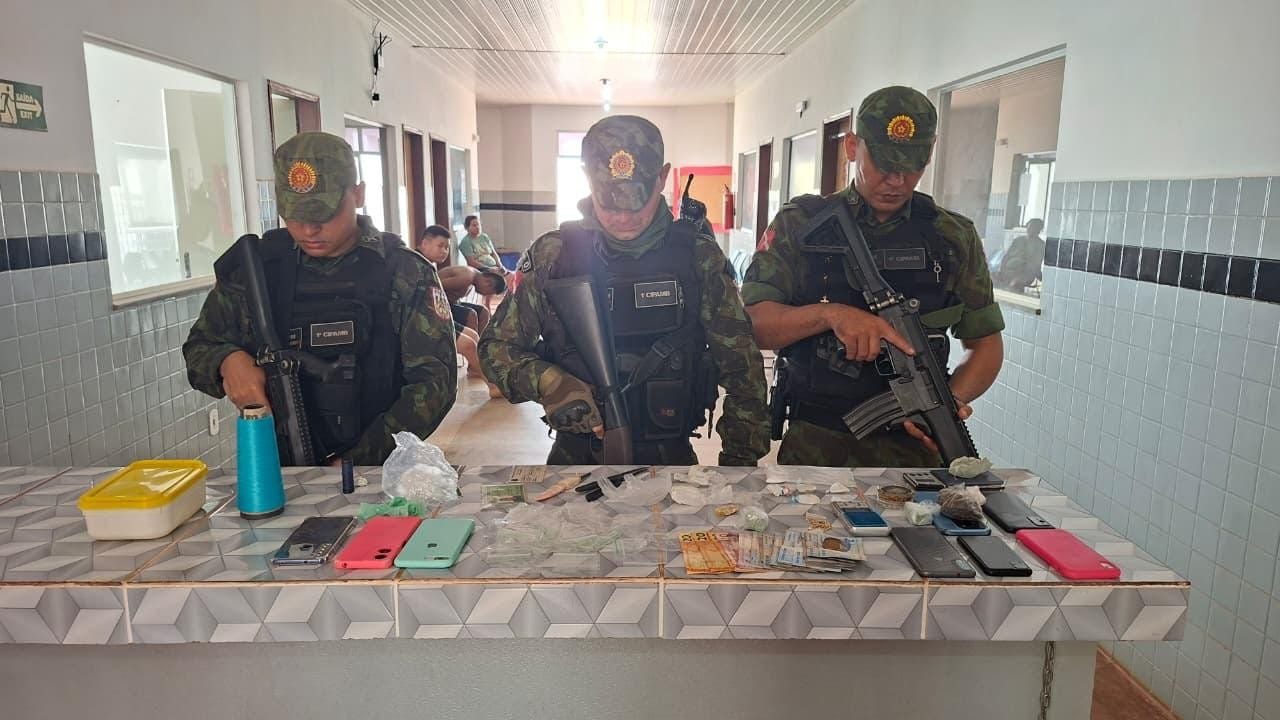 Polícia Militar Apreende Drogas e Detém Três Pessoas em Santarém