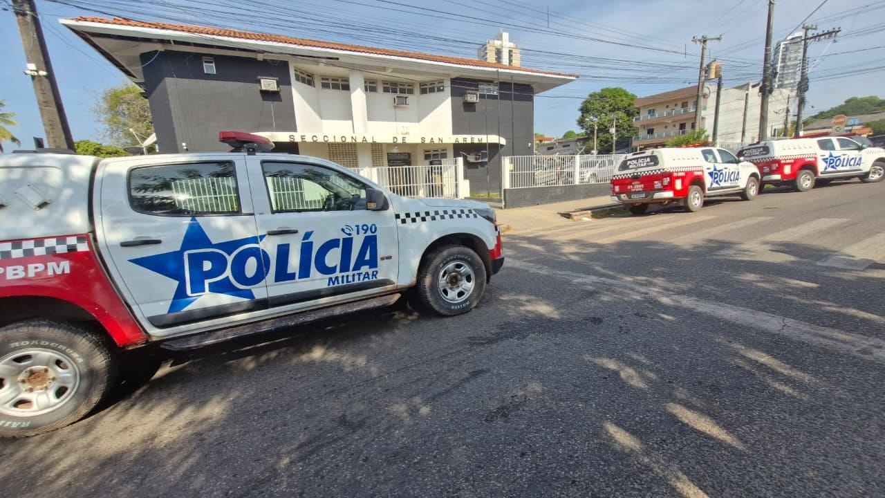 Homem suspeito de tráfico foge e companheira é presa em Santarém